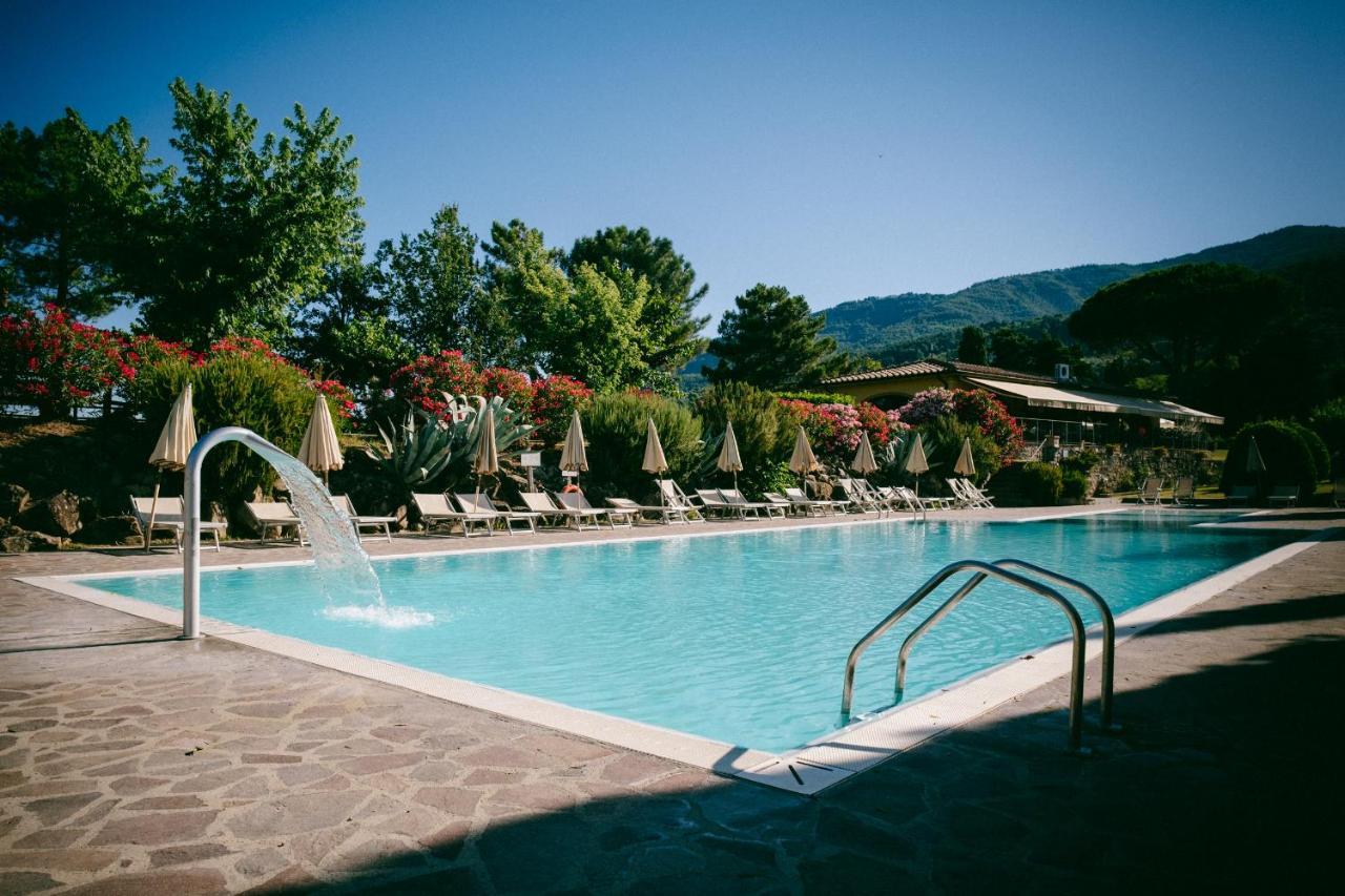 Fattoria Degli Usignoli Guest House San Donato in Fronzano ภายนอก รูปภาพ