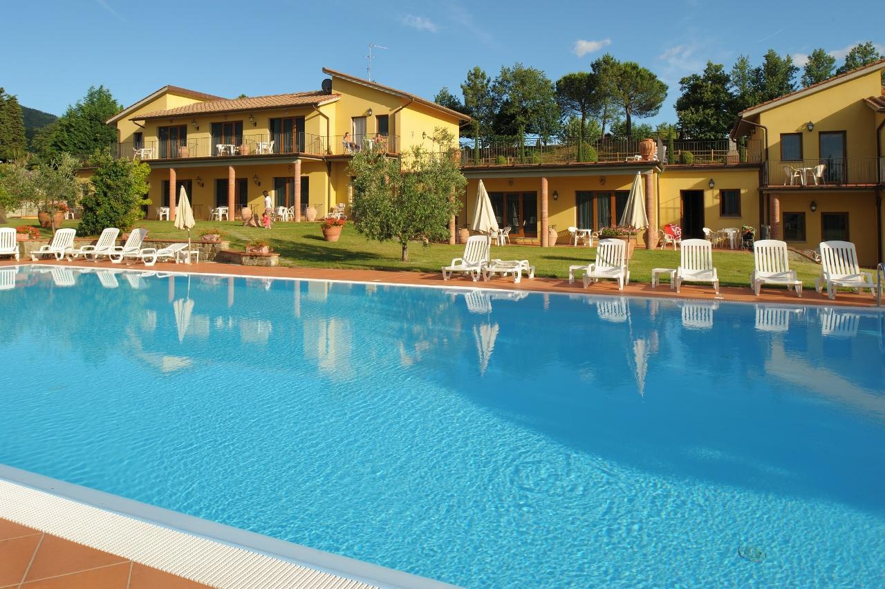 Fattoria Degli Usignoli Guest House San Donato in Fronzano ภายนอก รูปภาพ