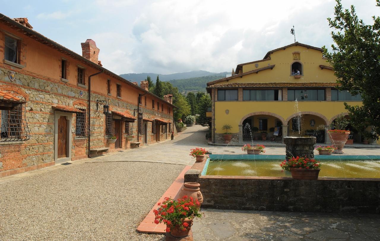 Fattoria Degli Usignoli Guest House San Donato in Fronzano ภายนอก รูปภาพ