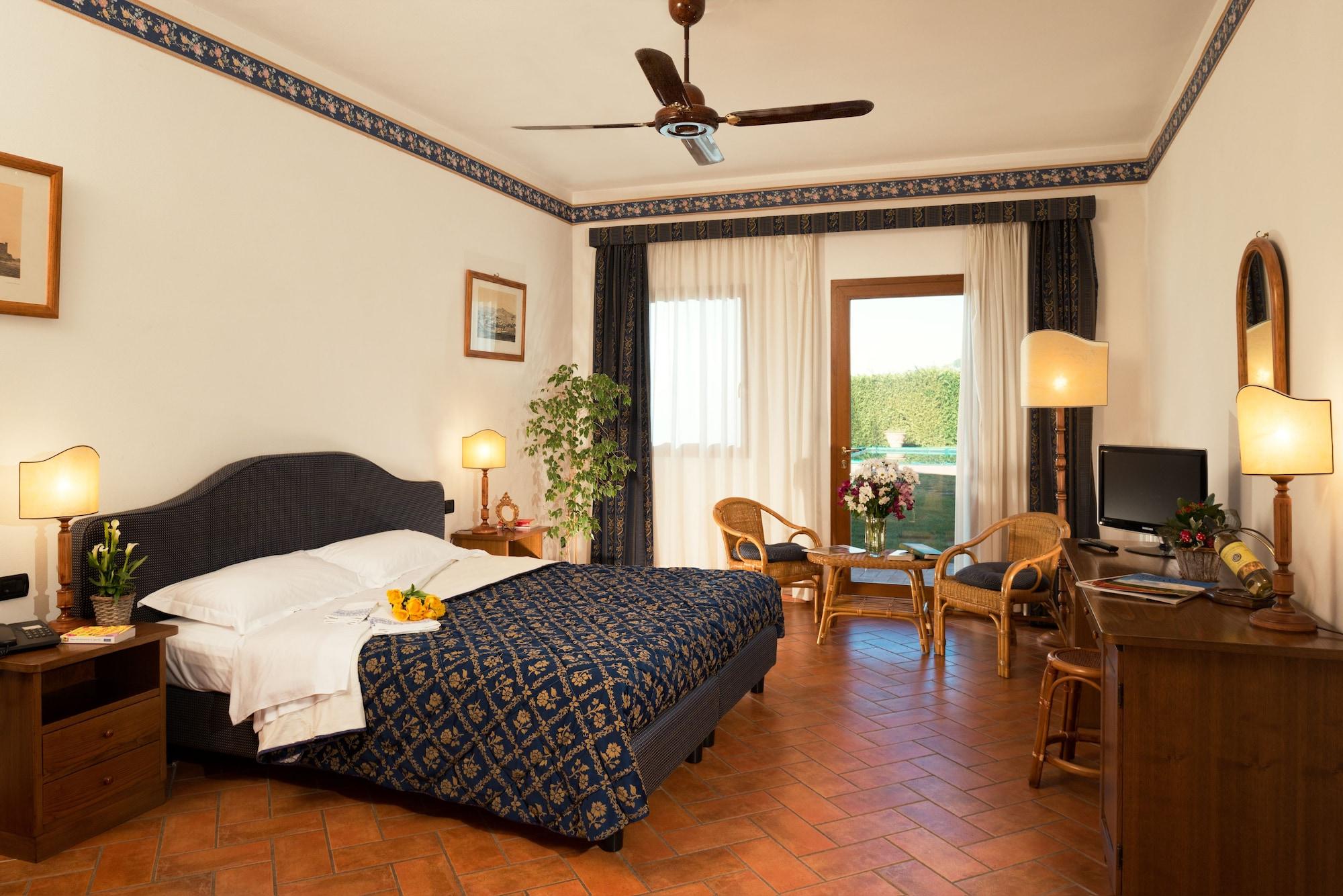 Fattoria Degli Usignoli Guest House San Donato in Fronzano ภายนอก รูปภาพ