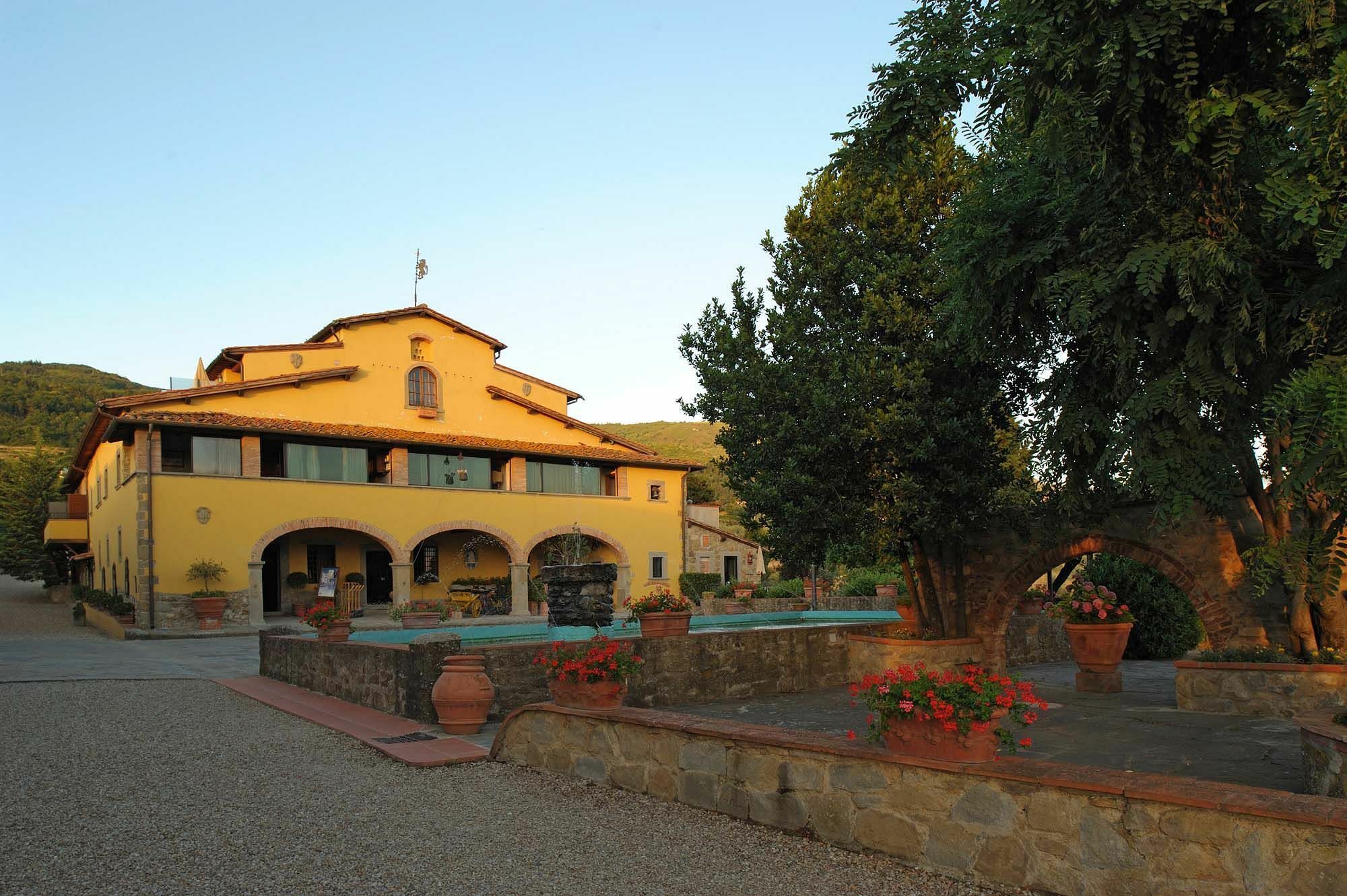 Fattoria Degli Usignoli Guest House San Donato in Fronzano ภายนอก รูปภาพ