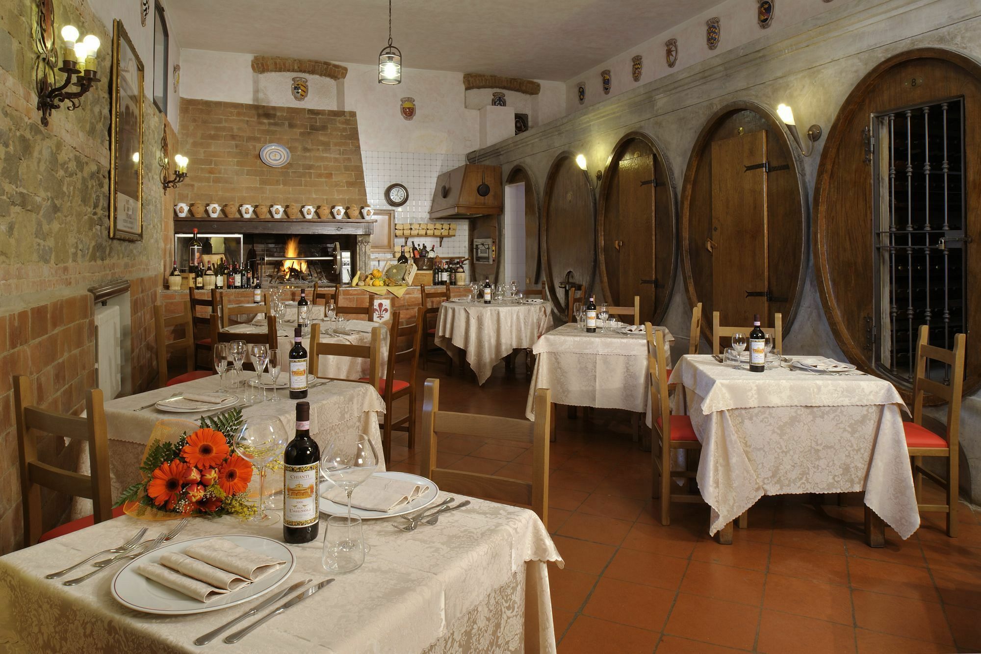 Fattoria Degli Usignoli Guest House San Donato in Fronzano ภายนอก รูปภาพ